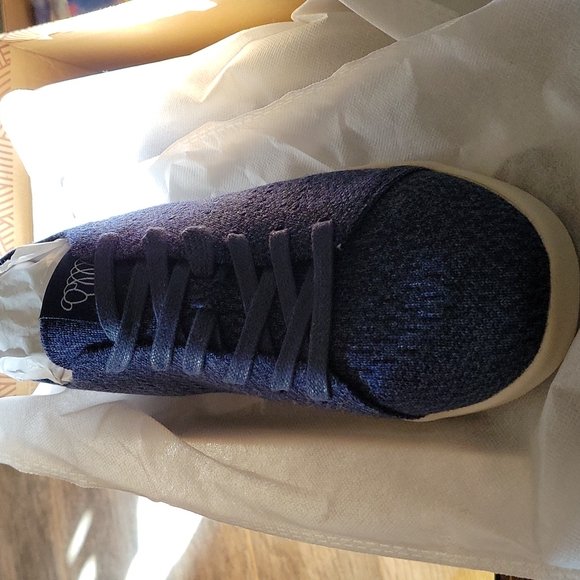 Woolloomooloo DARWIN Merino Wool Sneaker Shoes Machine Washable Eco-friendly NEW - Picture 1 of 12